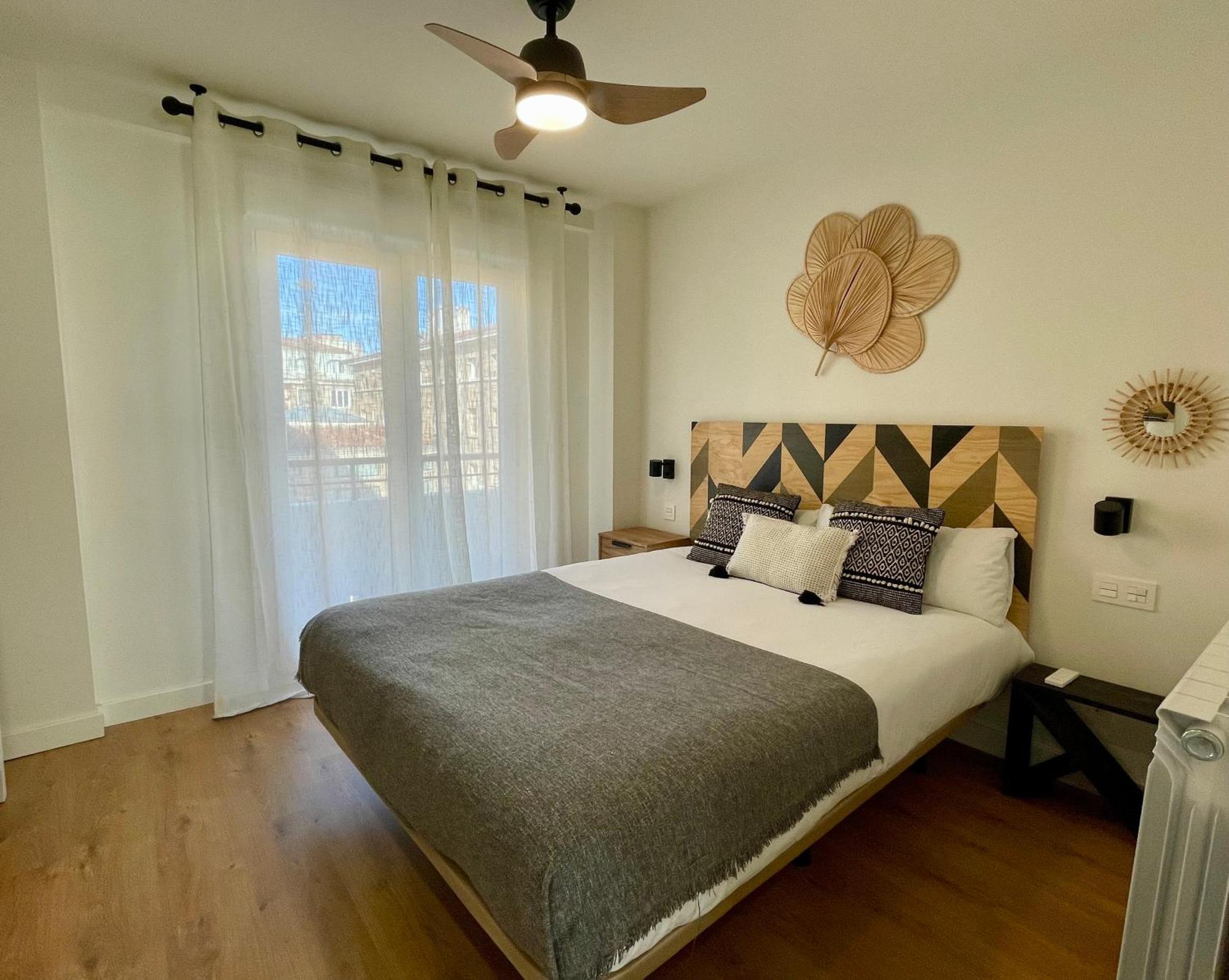 Vtz El Balcon De Calixto Apartment ซาราโกซา ภายนอก รูปภาพ